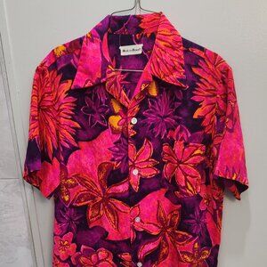 Vintage Hawaiian shirt